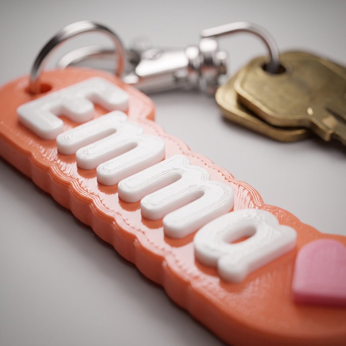 Personalised name keychain with a heart and metal clasp
